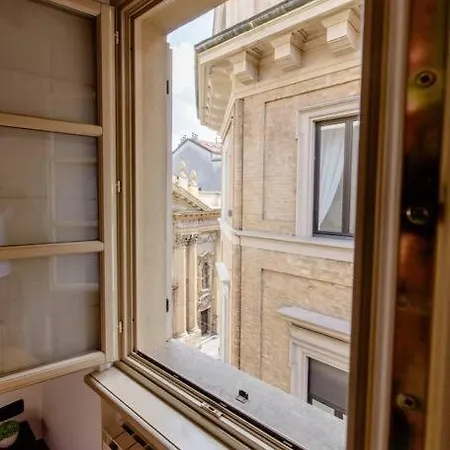800's House - In The Centre Of With Terrace *